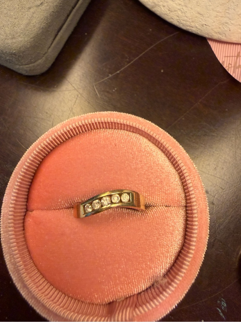 Classic Gold S 14K Band Ring with Five Clear Stones